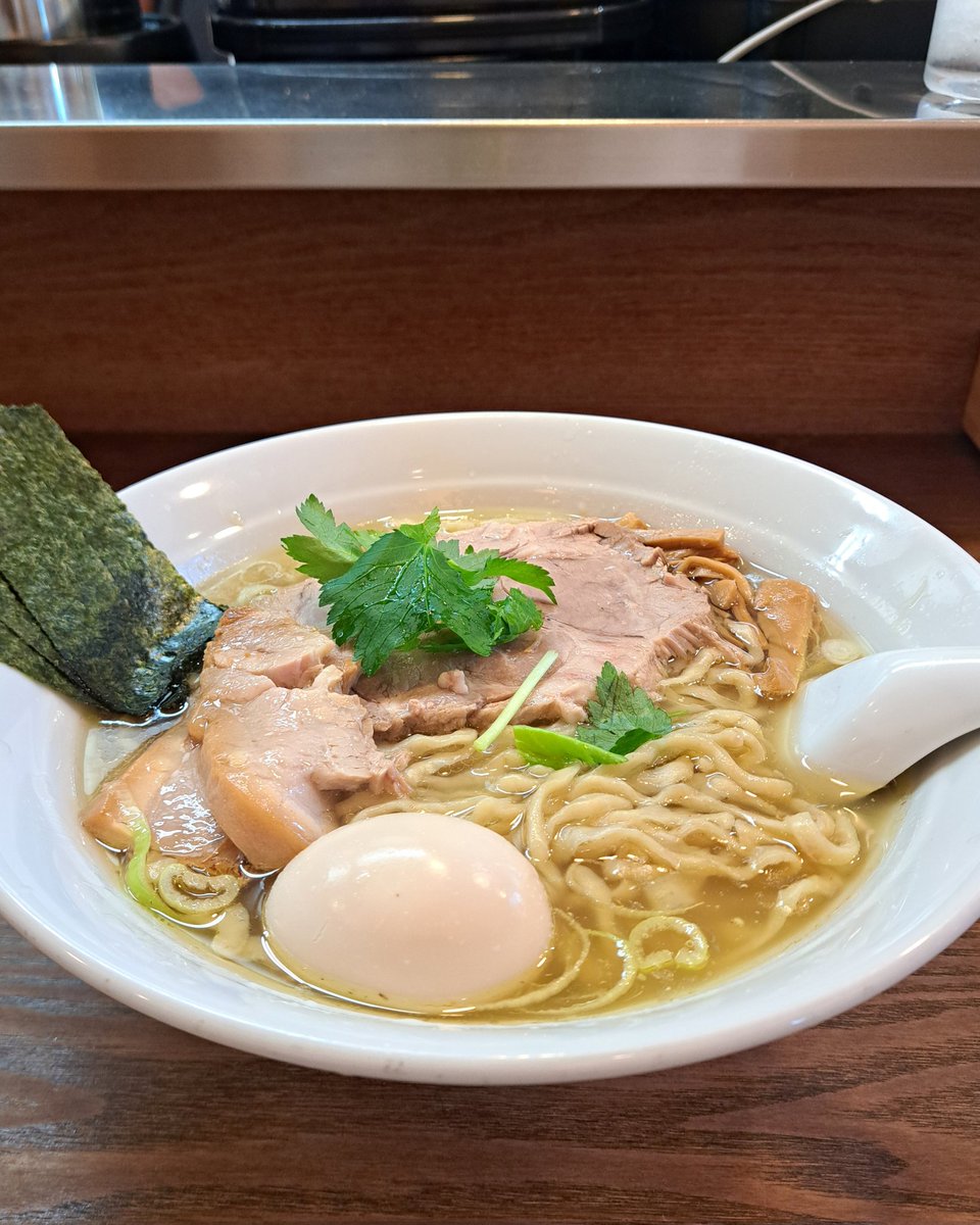 らぁめん 山と樹 @高円寺
特製塩らぁめん￥1400＋大盛り￥150

山と樹様の特製塩らぁめんです。
めちゃくちゃ美味しかったです！

御馳走様でした🏞️