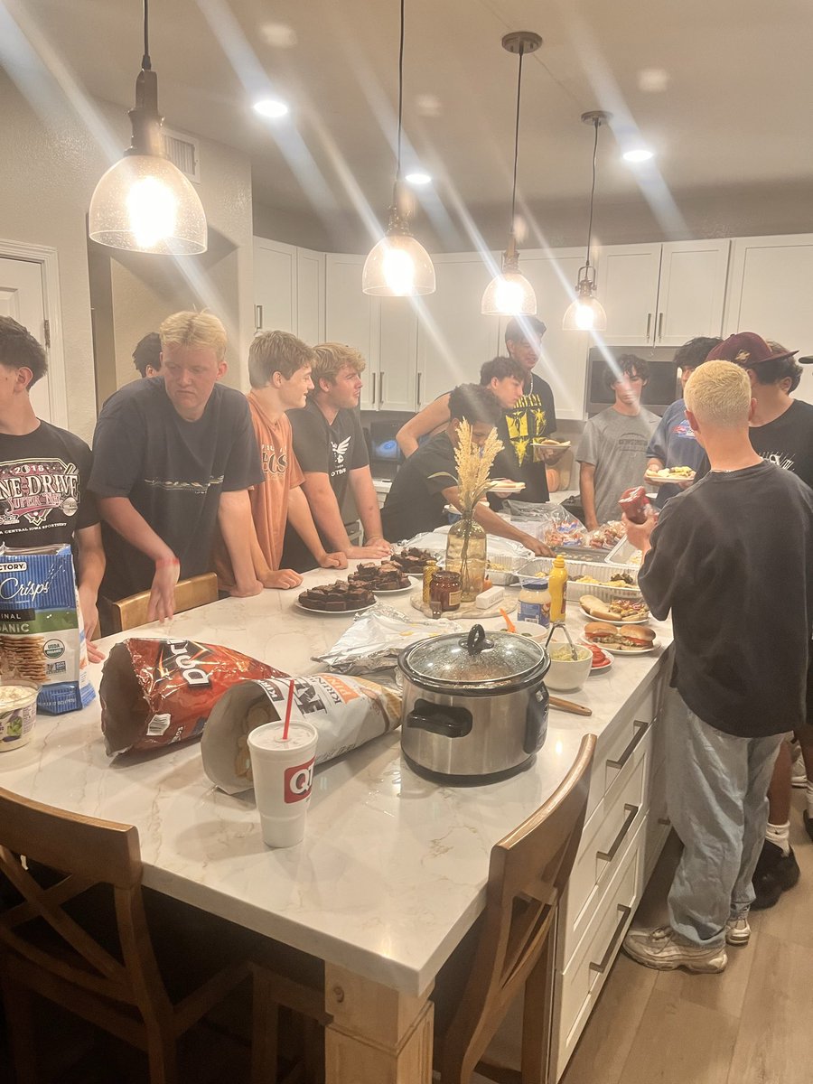 Laki Wallwork tweet media