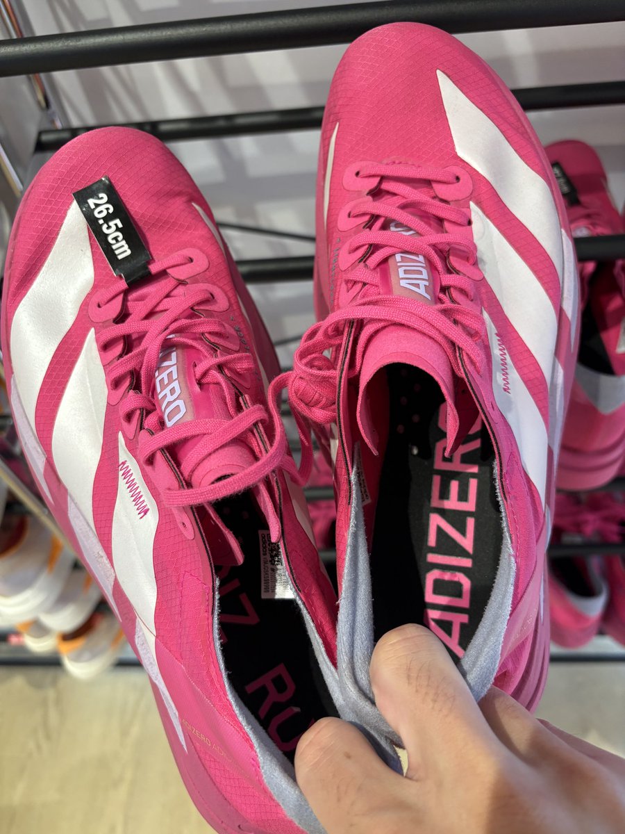 hytind's tweet photo. runtrip base で adidas adios pro 4 レンタル出来るの激アツだった https://t.co/o8VwqZzMly