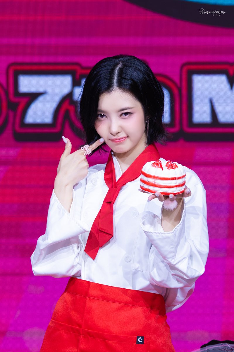 shiningdayeon's tweet photo. 250823 디어마이뮤즈 HQ   
사랑스런 꿈빛 파티시엘🍰
#케플러 #Kep1er #김다연 #DAYEON #ダヨン https://t.co/9RVEKtcXd6