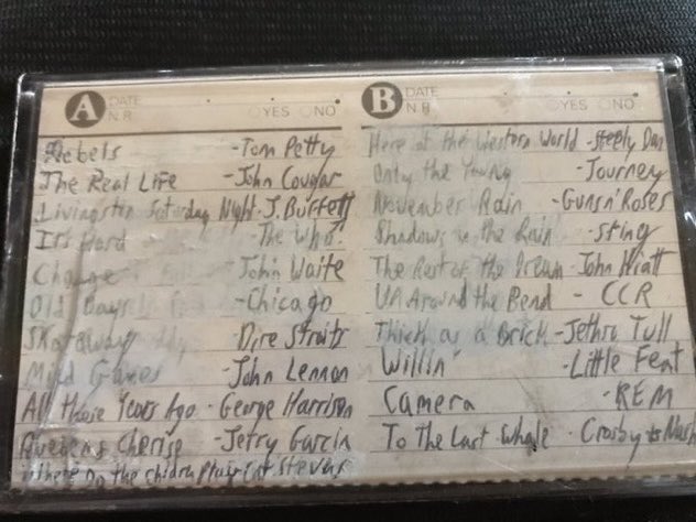 Music__Mentor's tweet image. Takes ya back?
Got any mix tapes from back in the day for us to see?
Make Mine Maxell (XLII-S 90 &amp;amp; 110)
What was your go-to?