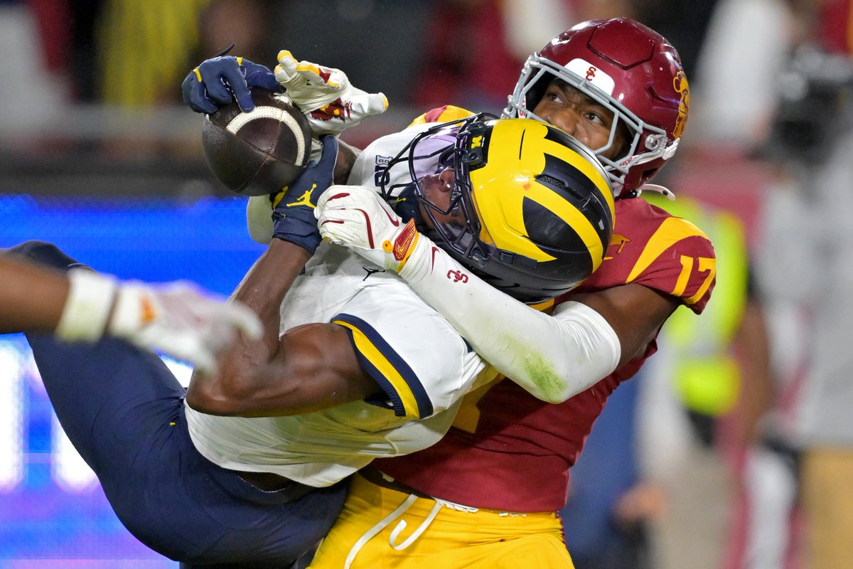 trevormccue's tweet image. Andrew Marsh had 8 receptions on 9 targets for 138 yards and a touchdown, with 88 of his yards coming after the catch.
This was the only incompletion for Marsh on the night. Breakout game for the freshman in only his second start.