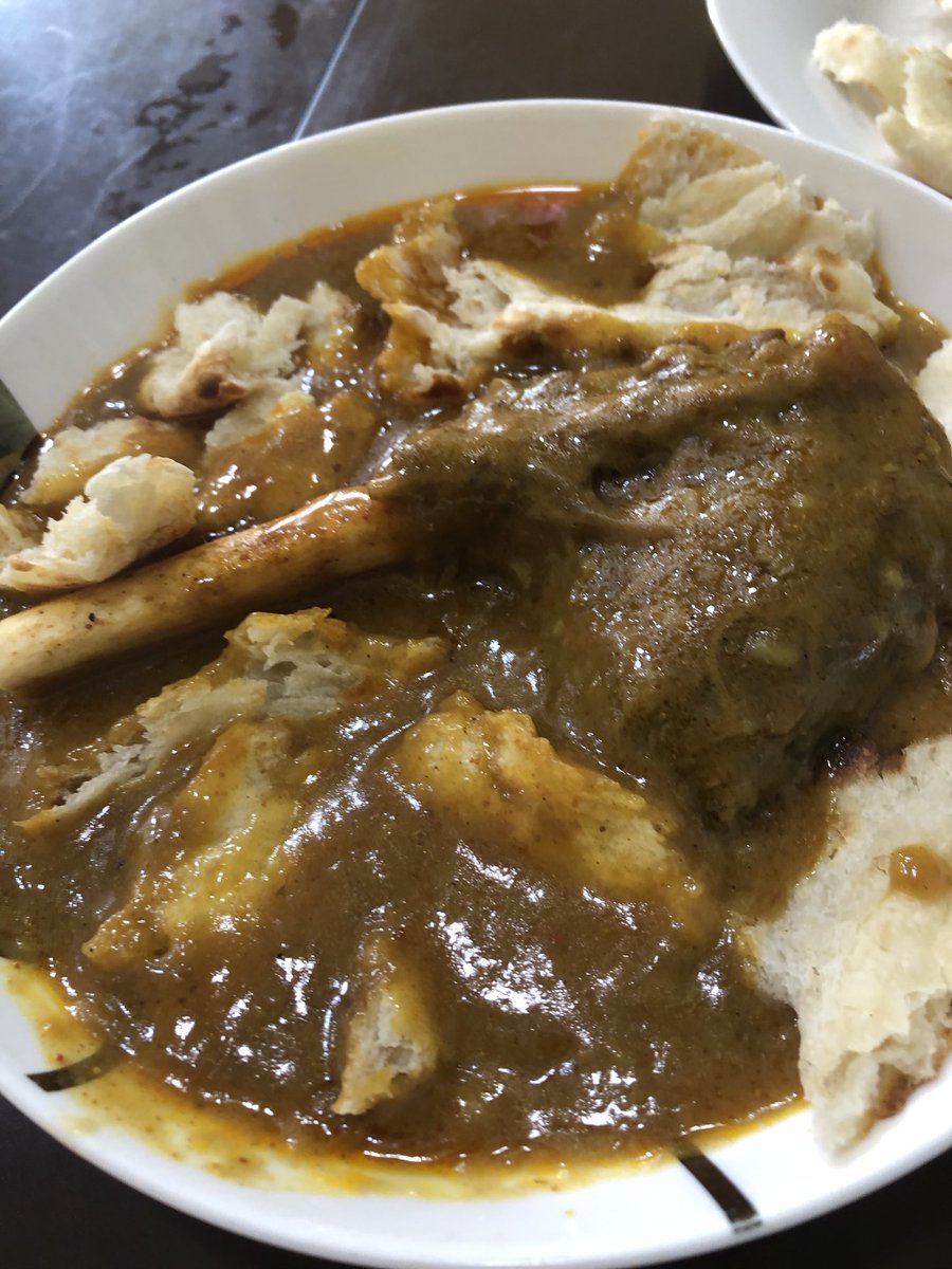 muga1973's tweet image. ナンのちぎり浸し開始！

スターアニスとクローブの香りヤバいね
つい長州で『食ってみな飛ぶぞ』炸裂させてしまう

つかナンがすげえクリスピーで美味いな
こんな美味かったっけ…

#ティッカハウス ＃行徳