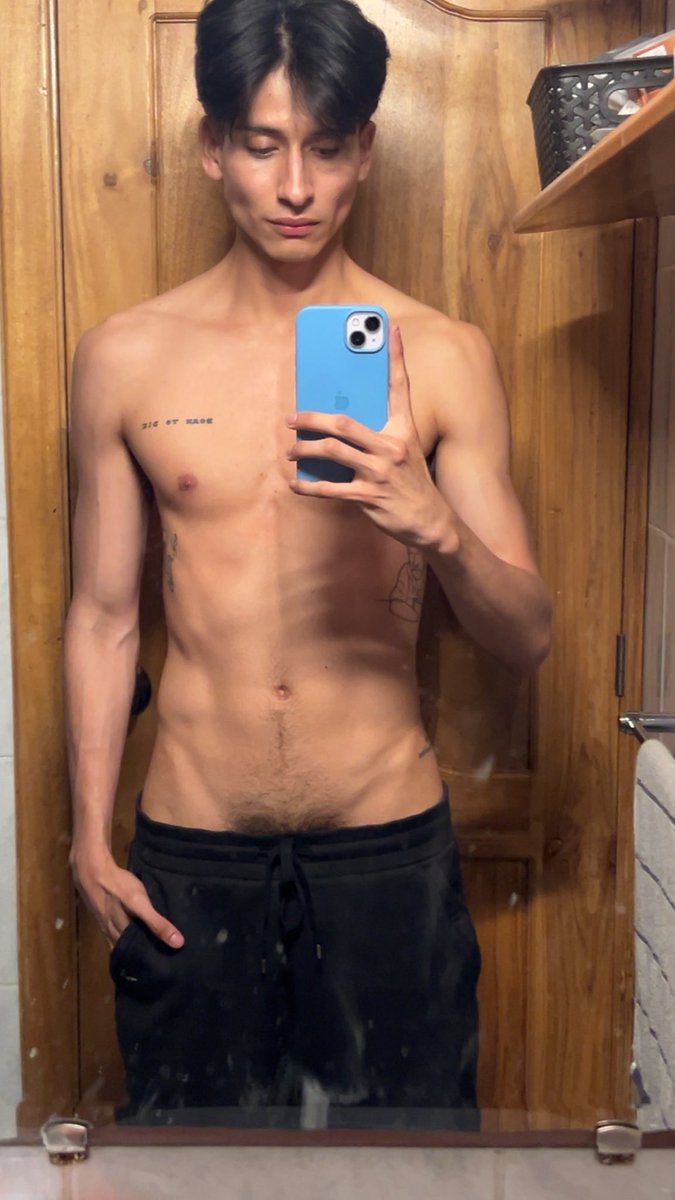 kevinariel23's tweet image. Ejercitándome porque mi objetivo es llegar sexy a los 30 😮‍💨.