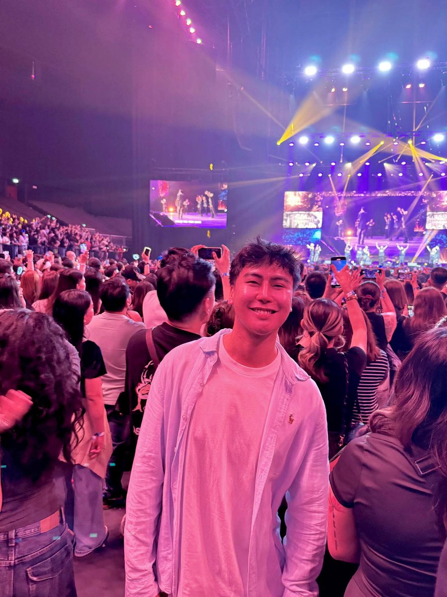"I’ve already watched six Filipino concerts here in Dubai, but honestly, SB19 was on a whole different level. They really brought everything to the table the angas, the talent, the performance, the music, and the production lahat panalo!

Every time they performed, I got chills.