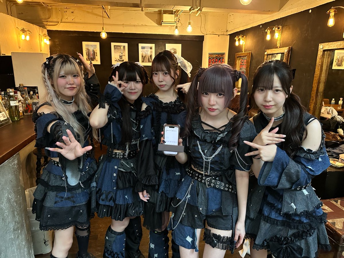 CRYZ_info's tweet image. プレ単独公演（？）ありがとうございました⛓️‍💥

急遽にもかかわらずお集まりいただき
ありがとうございます😭

14日新曲お披露目‼️単独公演があります‼️
🎟 t-dv.com/CRYZ1014

#CRYZ