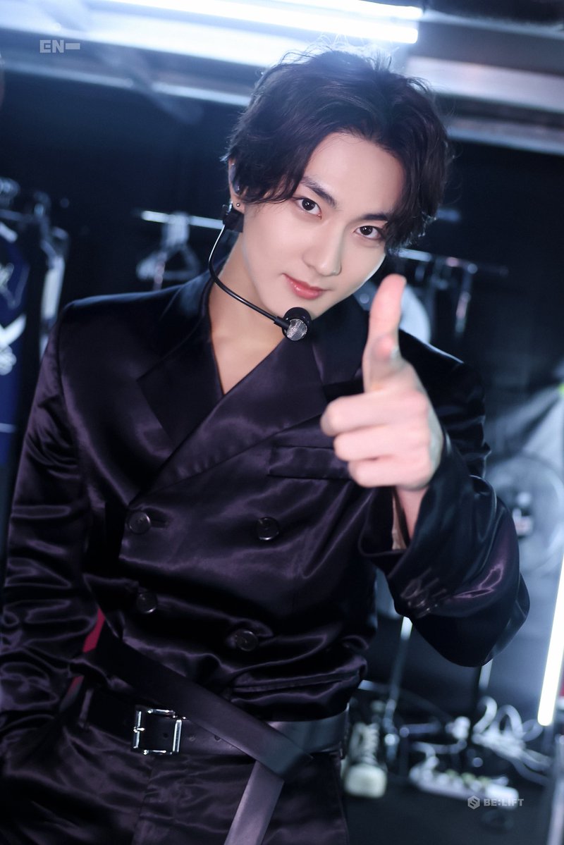 ENHYPEN's tweet image. [🎞️#ENroll]
ENHYPEN BACKSTAGE PHOTO
@ WORLD TOUR ‘WALK THE LINE’ in SINGAPORE_251003~05

#ENHYPEN #EN_WALKTHELINE
#EN_WORLDTOUR_WALKTHELINE
#WALKTHELINE_IN_SINGAPORE