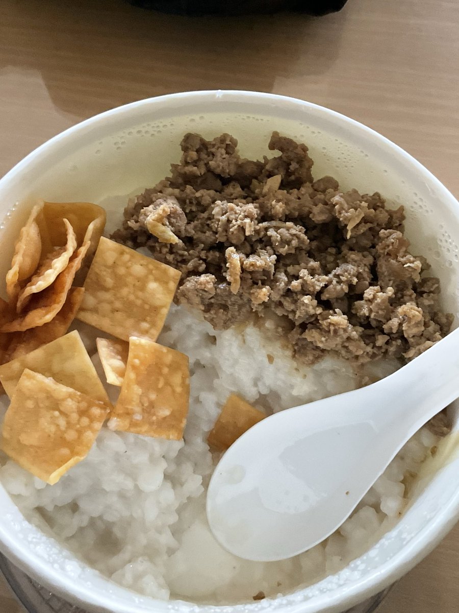 Bubur babi depan gereja enak bgt plisss