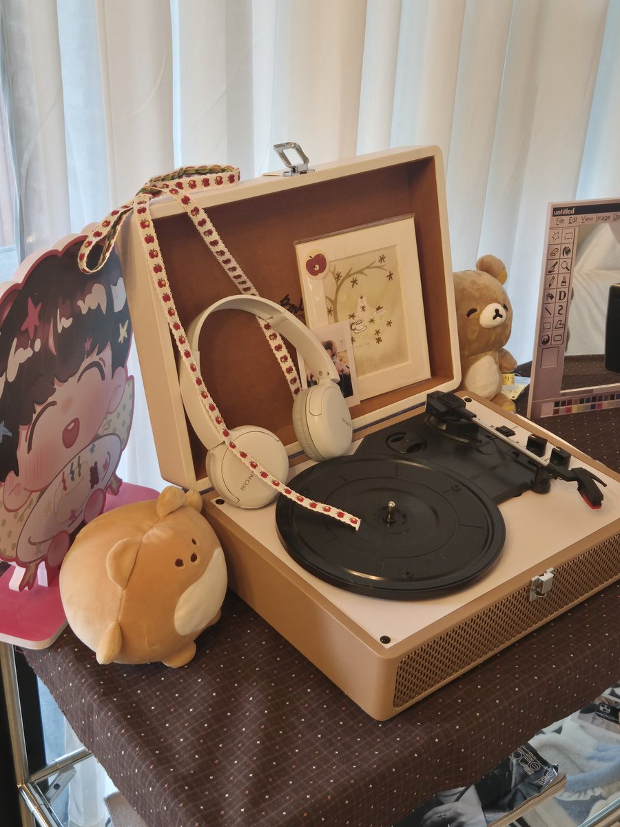 🍯카페 하트클립
아니 특전부터 사방이 아가 곰돌이 천지야,, 너무귀여워,,,˃̵͈̑ᴗ˂̵͈̑ 카페 전체적으로 아기자기해서 완젼 힐링하구 옴(ღ•͈ᴗ•͈ღ)

#쥬르노종호_여행기록중