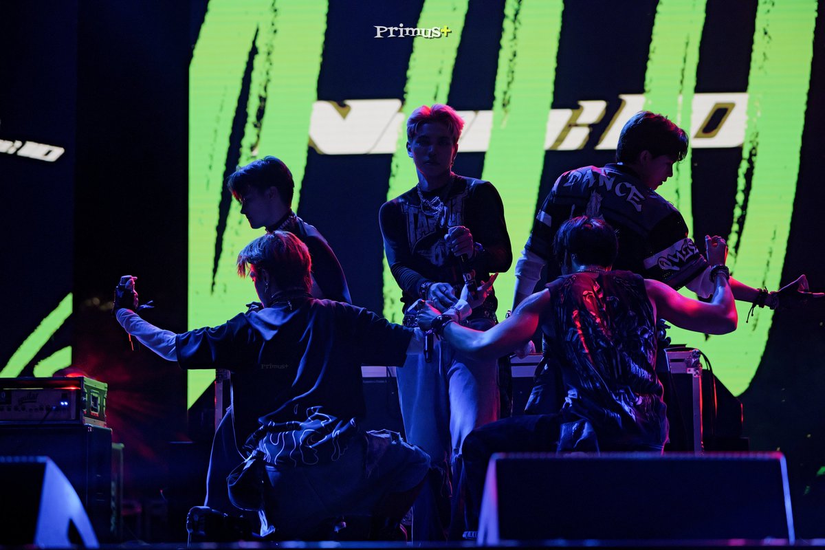 251011 📸 NEW:ID
BRIDGETOWNE OPEN GROUNDS

NEWID LIGHTS UP THE NIGHT
#NEWIDXBlackoutManila
#NotJustAFestival #BlackoutManila 

#New_ID <a href="/official_newID/">New:ID OFFICIAL</a>