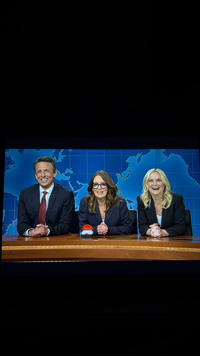 savvystarz_'s tweet image. IM GOING TO THROW THE FUCK UP.

SETH MEYERS TINA FEY AND AMY POEHLER ON WEEKEND UPDATE.