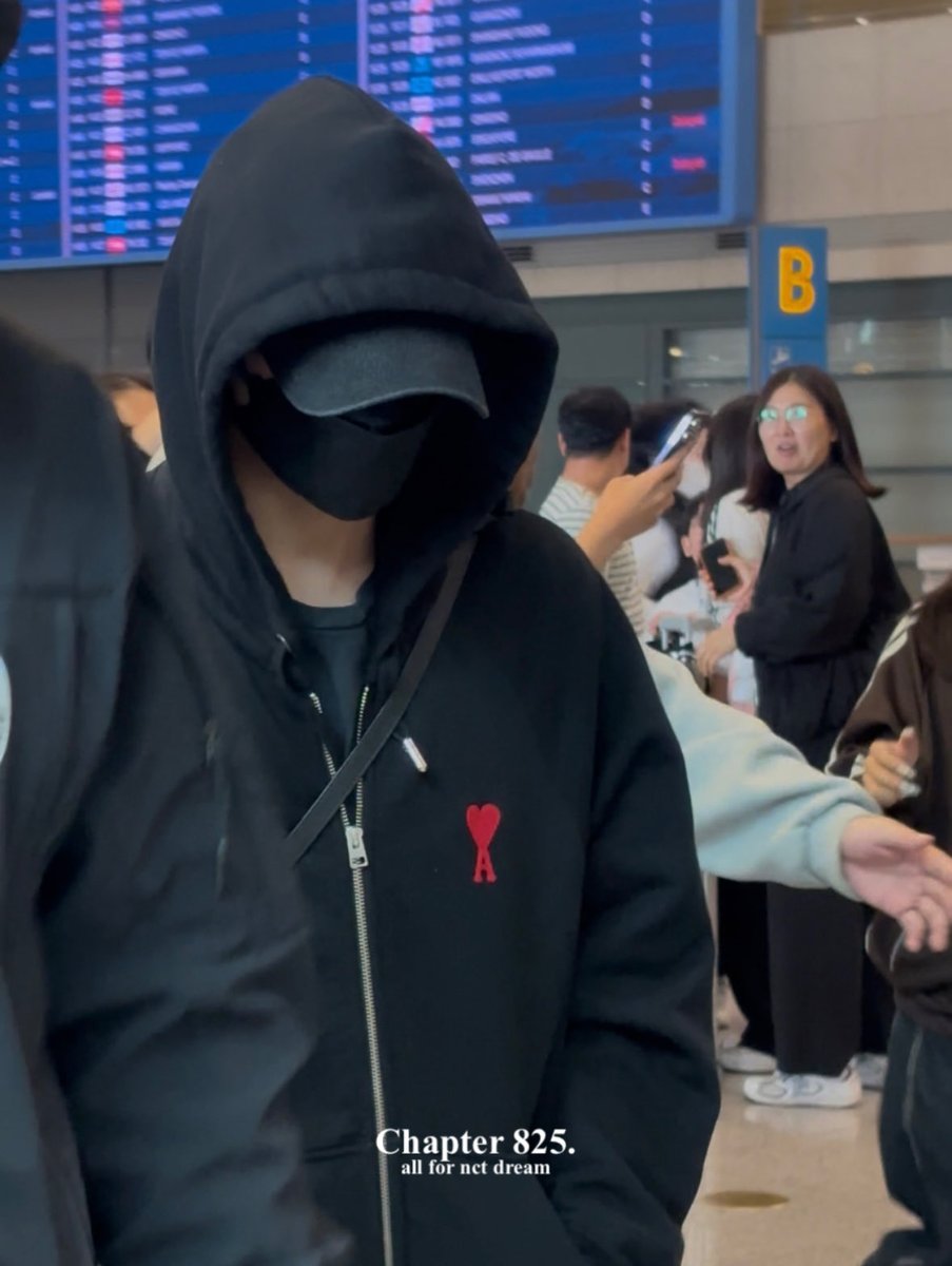 Chapter825's tweet image. 251012 ICN✈️

수고했어요~~

#HAECHAN #해찬 #ヘチャン
#NCTDREAM #엔시티드림