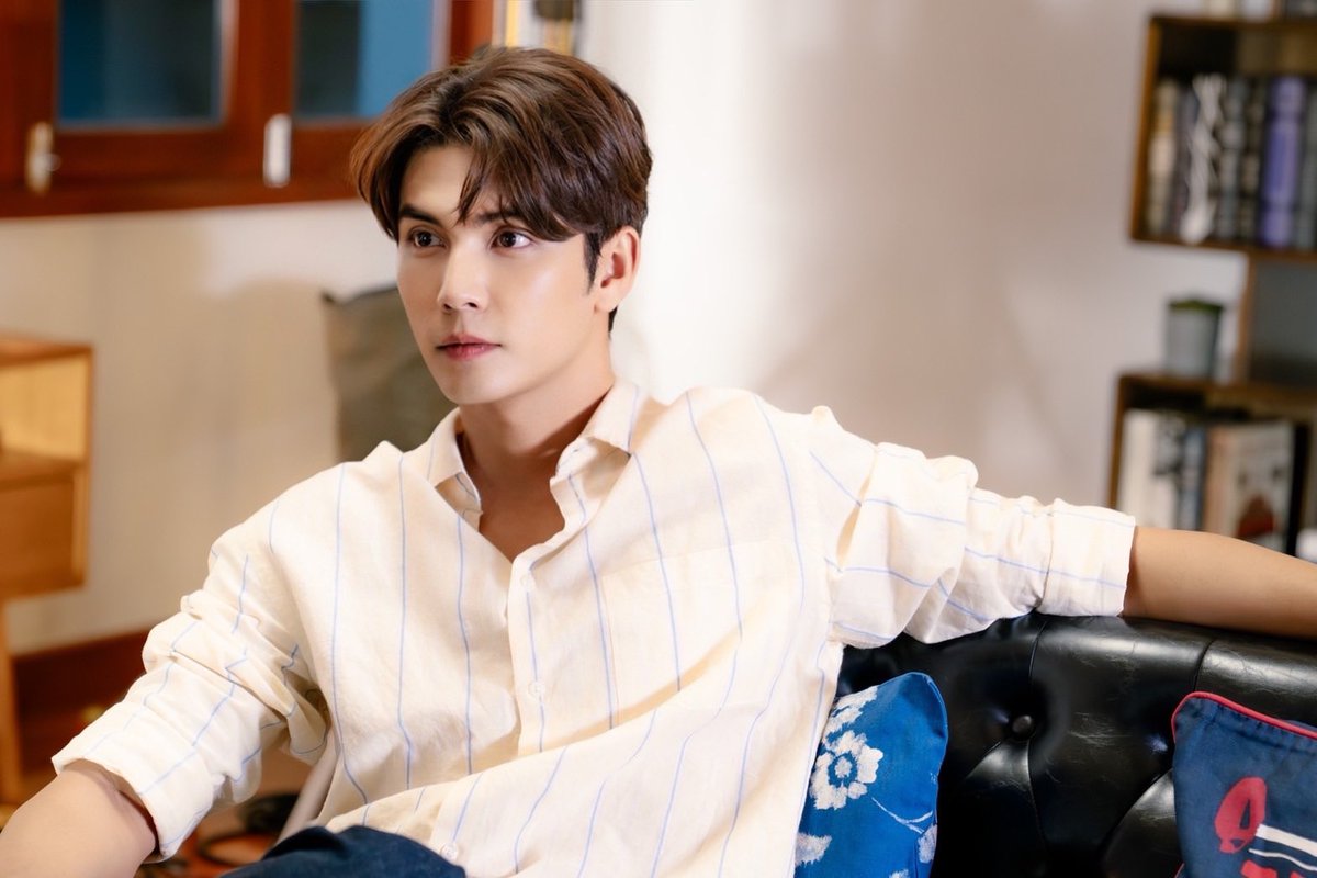 Kharla159159's tweet photo. Este guapo me esta haciendo ojitos 🤭

Merman ep3
#LovermermanEP3 https://t.co/l5mjQu5Rny