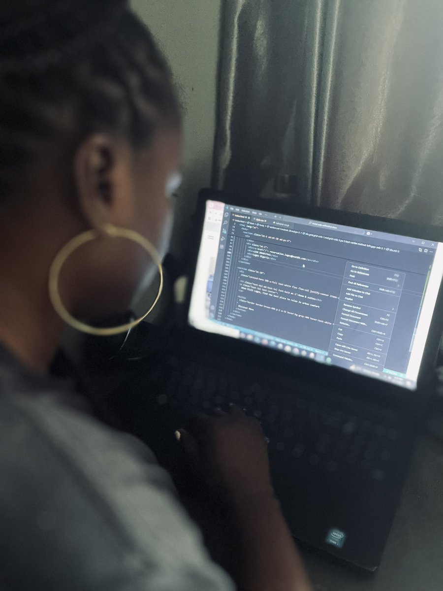 DamilolaOseyemi's tweet image. Grinding everyday into the into the tech world