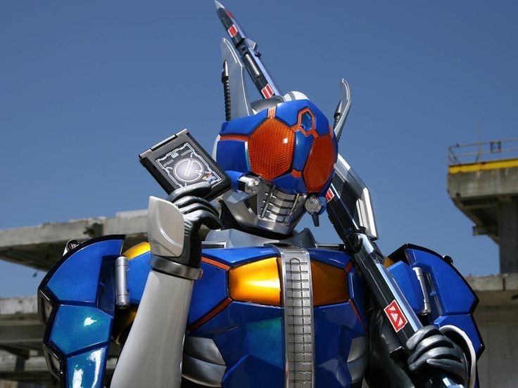 vUu7MGsu9fAUswR's tweet image. そしてもう一つの見所は四人の良太郎で電王のすべてのフォームが見れたことなんですよね！
それにしても佐藤健さん！1人5役演じて大変でしたが流石は役者さんですよ。
#仮面ライダー電王