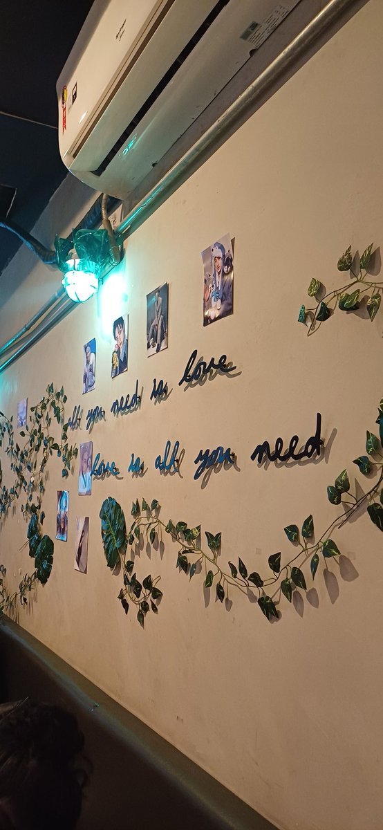 Niki__name's tweet photo. 𝑴𝒚 𝑵𝒆𝒊𝒈𝒉𝒃𝒐𝒓 𝑾𝒐𝒍𝒇𝒄𝒉𝒂𝒏°•☆
𝑻𝒂𝒓𝒅𝒆 𝒅𝒆𝒍𝒊𝒄𝒊𝒏𝒉𝒂♡ https://t.co/ifJBZaQrif