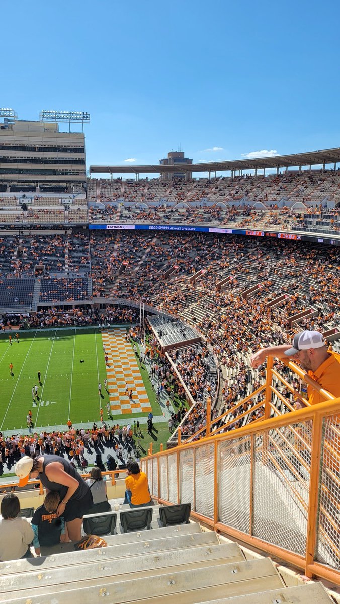 wallcrawler2929's tweet photo. I would love to thank @VIPPlayTN for the awesome tickets to the TN vs. AR game. I didn't get great pics but I had a blast with my Wife and Grand Daughter! #GBO #GoVols! https://t.co/IwXIcinWV2
