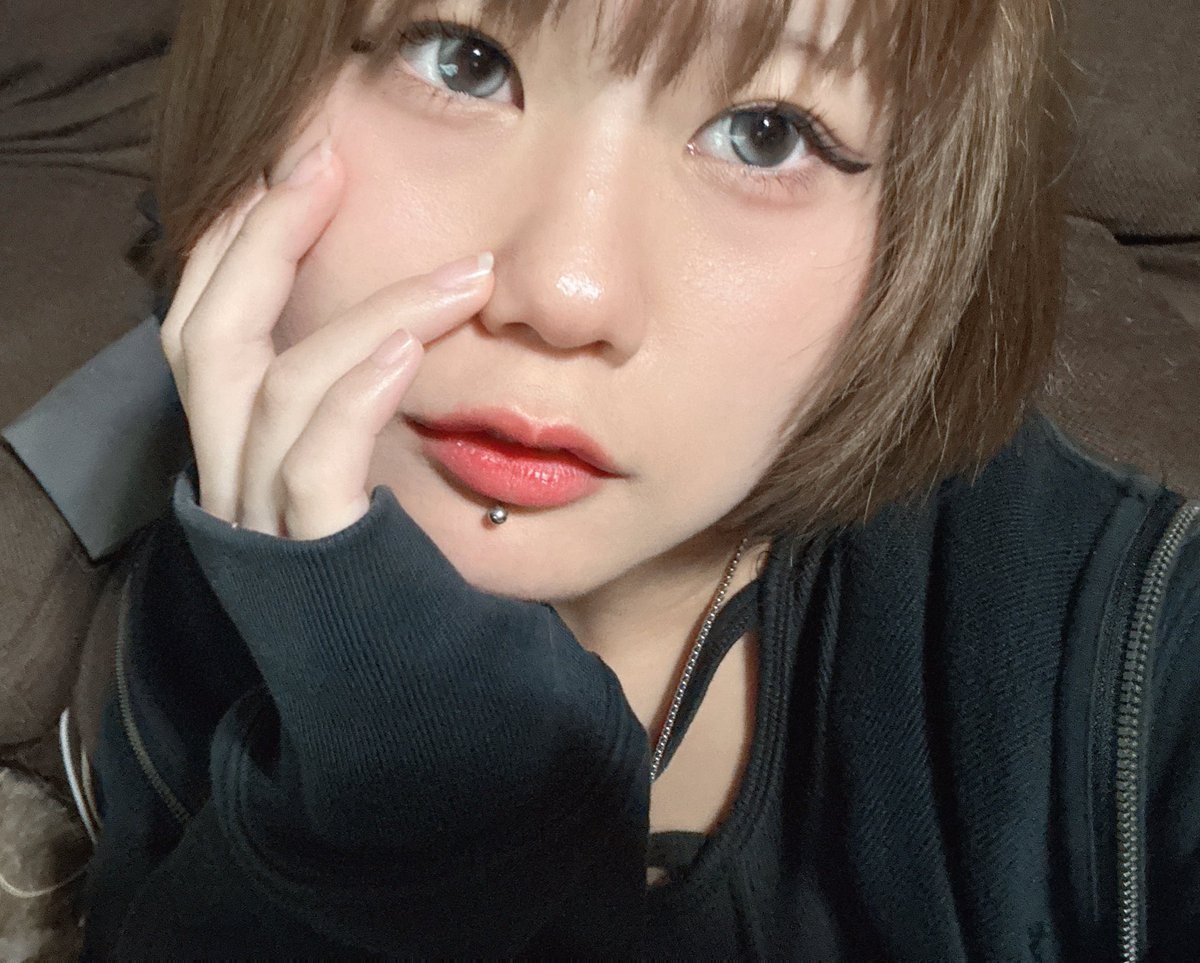 sample0__0's tweet image. Twitter今まで無かったのもあり、ご主人様を呼べなくて他力本願過ぎたのでこれからは私も頑張りたいなの気持ちです🥲♡
私と仲良しなご主人様是非オフ会来てくださいね🫶🏻❕