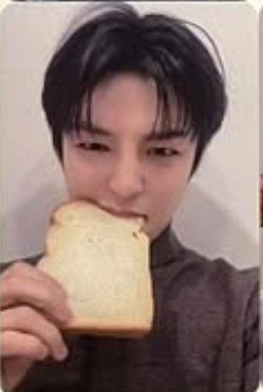 kerrohyoon's tweet image. [WTB] [ISO] Jiham Ktown4u Lucky Draw Bread PC

the person who had it said they don&apos;t have it anymore 🫩 plz it&apos;s my prio. i will pay anything. (in a reasonable price)

#ace #wtbace #iso #idkhowtotagontwitter