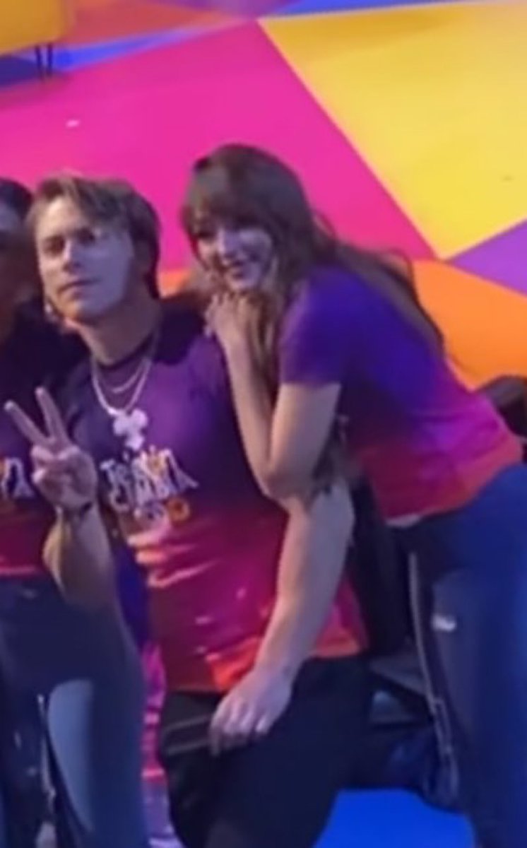 enemieslovrs's tweet image. 🥰🥰