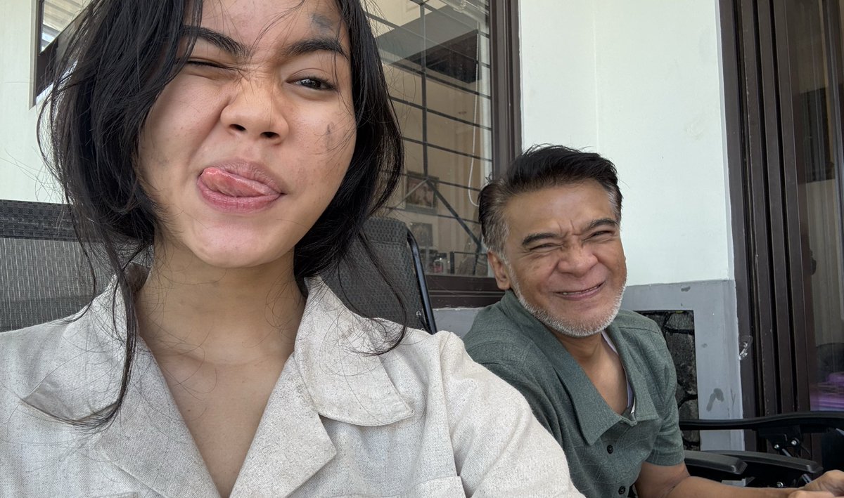 laperdh's tweet photo. only the coolest ever, happy birthday ayaaah!!! 🙂‍↕️🫰🏻 https://t.co/ivXr1pHcgN
