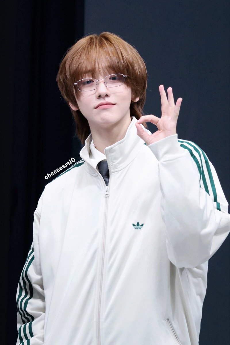 cheesesm10's tweet image. 251009 헬로라이브

정세민선배님 저랑사귀래요? 
라고물어보면…

#JEONGSEMIN #정세민 #IDID #아이딧