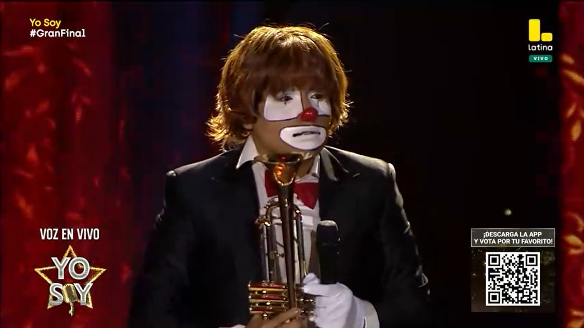 ArdiAdriann's tweet image. loco literalmente Rafael tuvo todo presentación, actor, canta bien se desenvolvió en el personaje mejor que nadie, y no gano, ahora entiendo por que en el dina logro ser presidenta #YoSoy