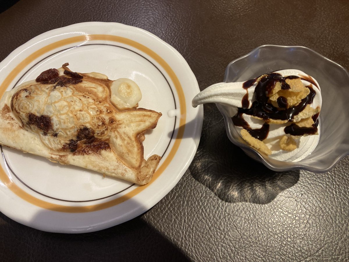 たい焼きを作るもなにやら金魚みたいに！