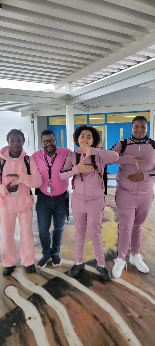 AP_Newell's tweet photo. My 8th graders were pretty in pink 👚 on FriYaY for #Pinktober! 🎀 Standing strong, showing support, & spreading awareness for breast cancer, b/c @LCMS_MS Lions lead with heart & PRIDE! 🦁💪 #LCMSPride 💕🎀 #BreastCancerAwareness #PinkPower @BCPSLeadership @BCPSNorthRegion https://t.co/zXiLqQrubD