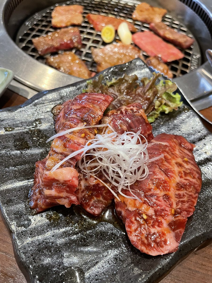 karaneko12's tweet image. 駐車場に他県ナンバーの
多いこと
相変わらずの人気店
です🤗

#岩手県　#雫石町
#三千里