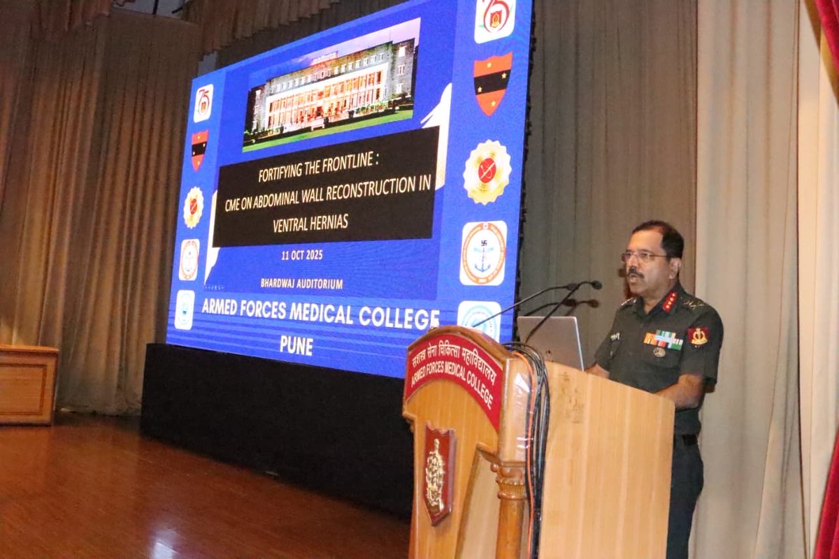 dgafms_mod's tweet image. The Department of Surgery, #AFMCPune, in association with the #PoonaSurgicalSociety, hosted a CME on Abdominal Wall Reconstructions on 11 Oct 2025. Lt Gen Pankaj P Rao, Dir &amp;amp; Comdt, #AFMC &amp;amp; Col Comdt, #AMC, inaugurated the event, which saw participation of over 200 surgeons and…