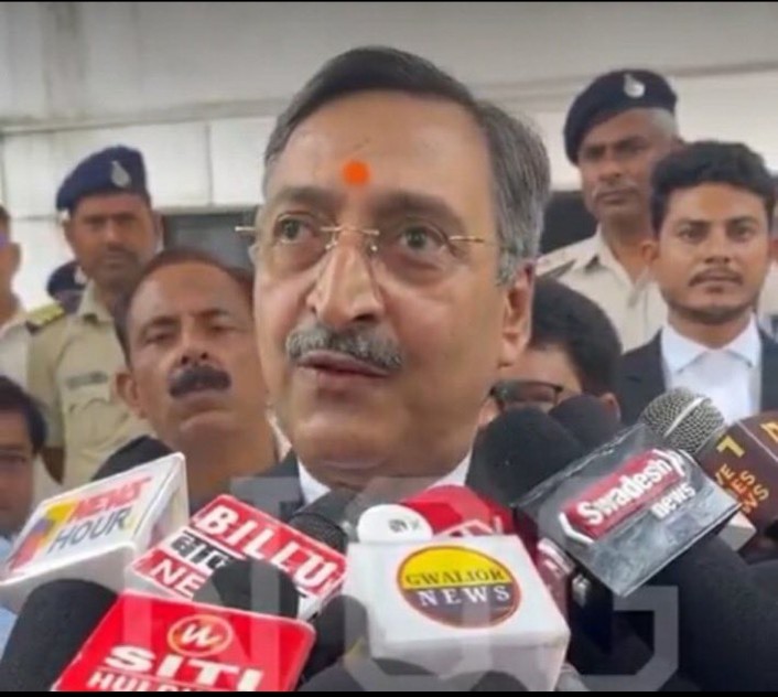 गिरफ्तारी तक लिखते जाइए।
#ArrestAnilMishra