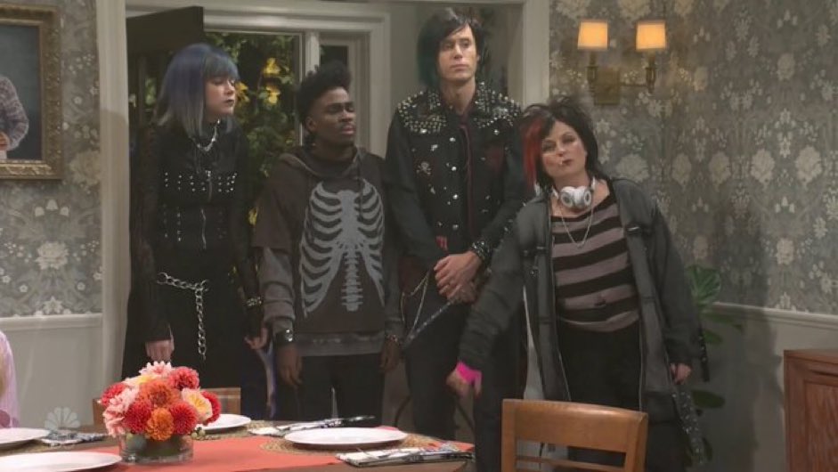 snlsmulaney's tweet image. he would’ve fit right in 🥀