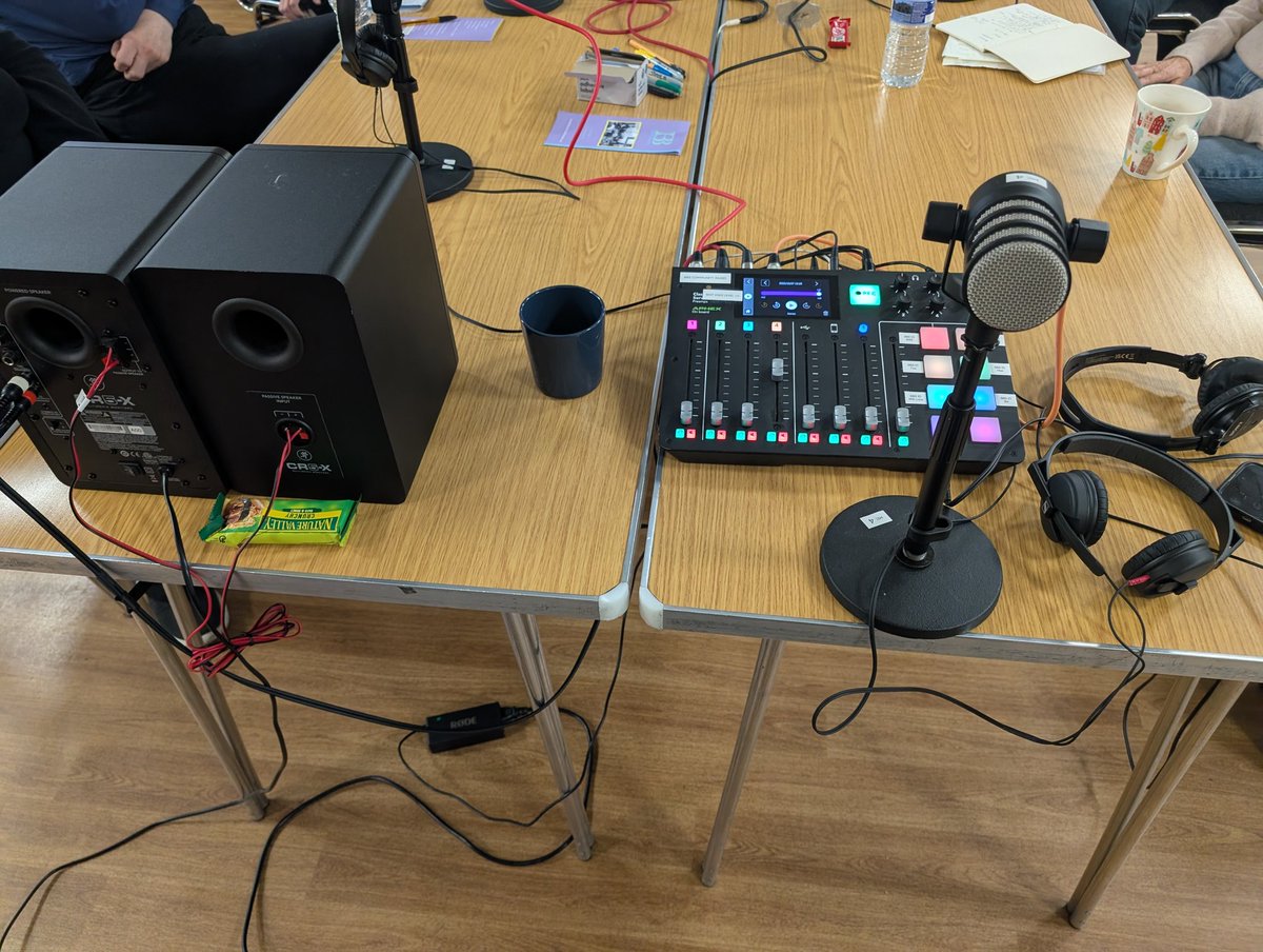 madeeha_001's tweet photo. **Alhamdulillah**, I’ll be recording a podcast with **BBS Radio** this Thursday, *insha’Allah*. Grateful for the opportunity to discuss my book and the importance of honouring our parents.

#radio #becontree #london #BBSradio #podcast #author https://t.co/xzApmvdHpp