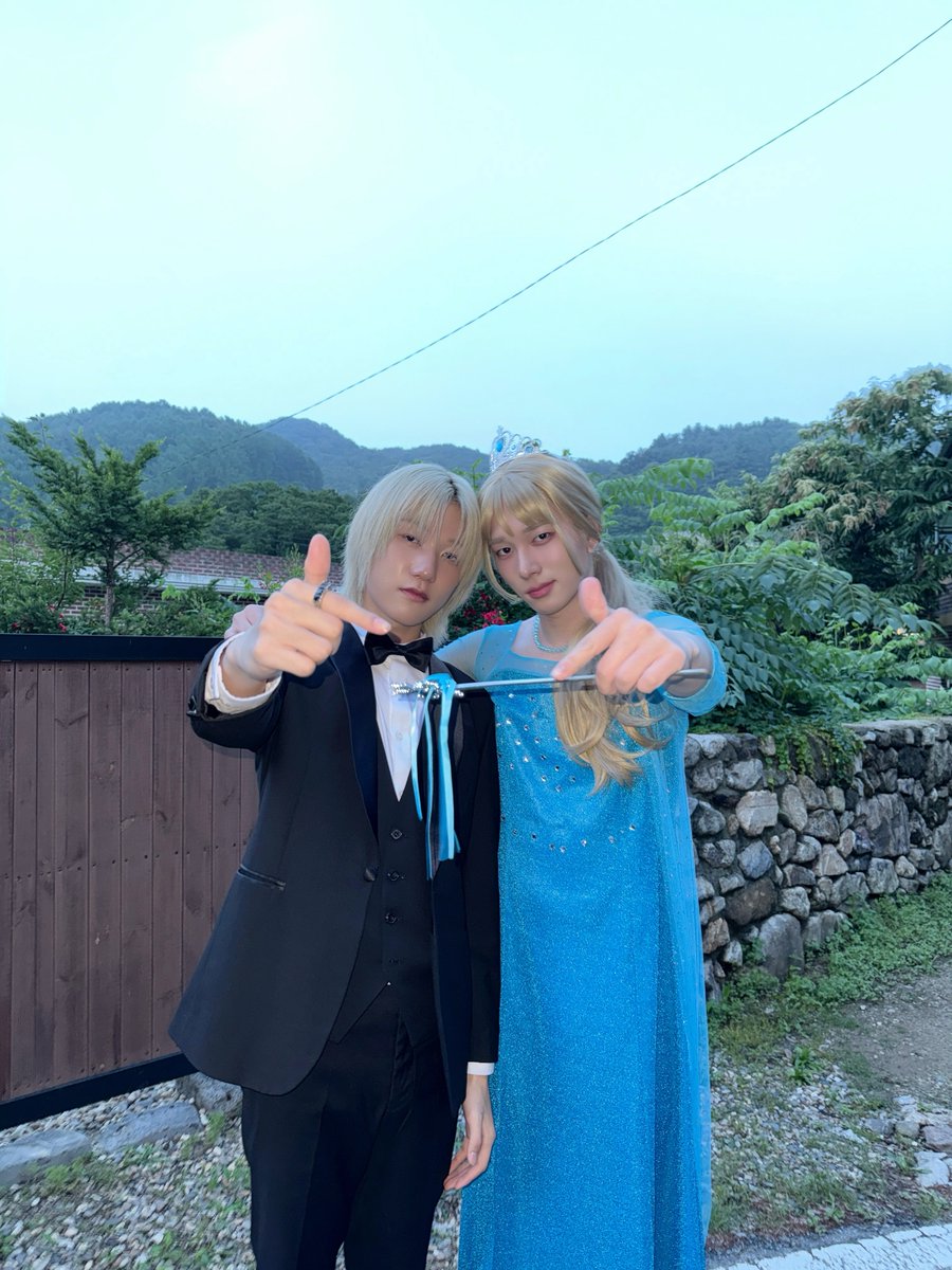 P1H_members's tweet image. 테오 공주 넌 내 거야😘

#P1Harmony #JONGSEOB