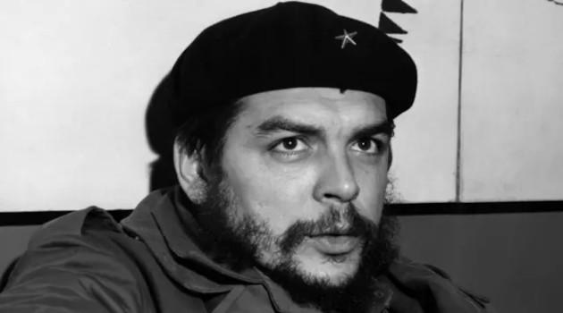 XCubaVoy's tweet image. ✍️El #Che: antorcha antiimperialista que no se apaga 5septiembre.cu/el-che-antorch… @morales5803 @David_qva @IsabelCard95128 @TGR49686 @xcubasoy @UJCdeCuba @EduardoLopezL65 @Armandocv781123 @Eidita @PartidoPCC @Idelsy5 @manolitoweb @yamyle @JuantonioFdez @MinfarC