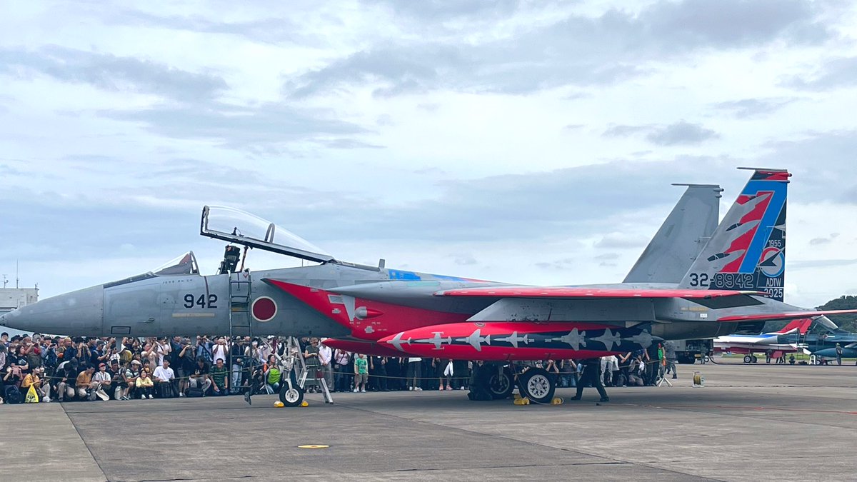 maimaimaiko3068's tweet image. 岐阜基地航空祭
2025.10.12

曇り。

異機種大編隊中止
多湿のためかヴェイパー多く見られる