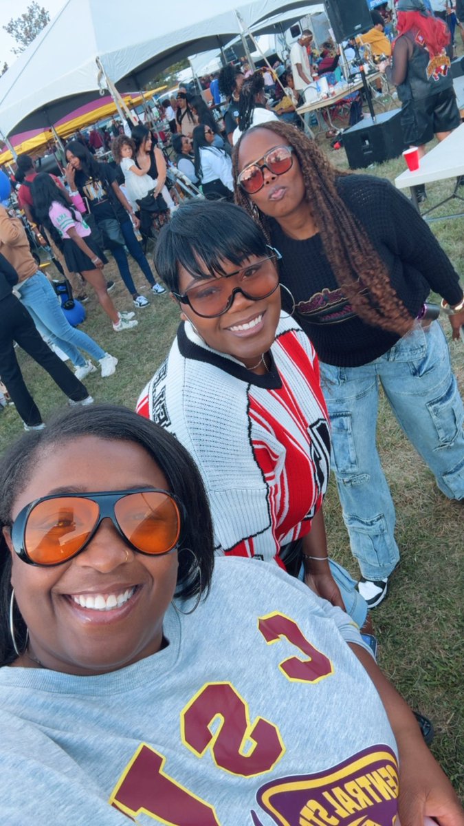 Happy Homecoming ❤️💛❤️💛❤️💛