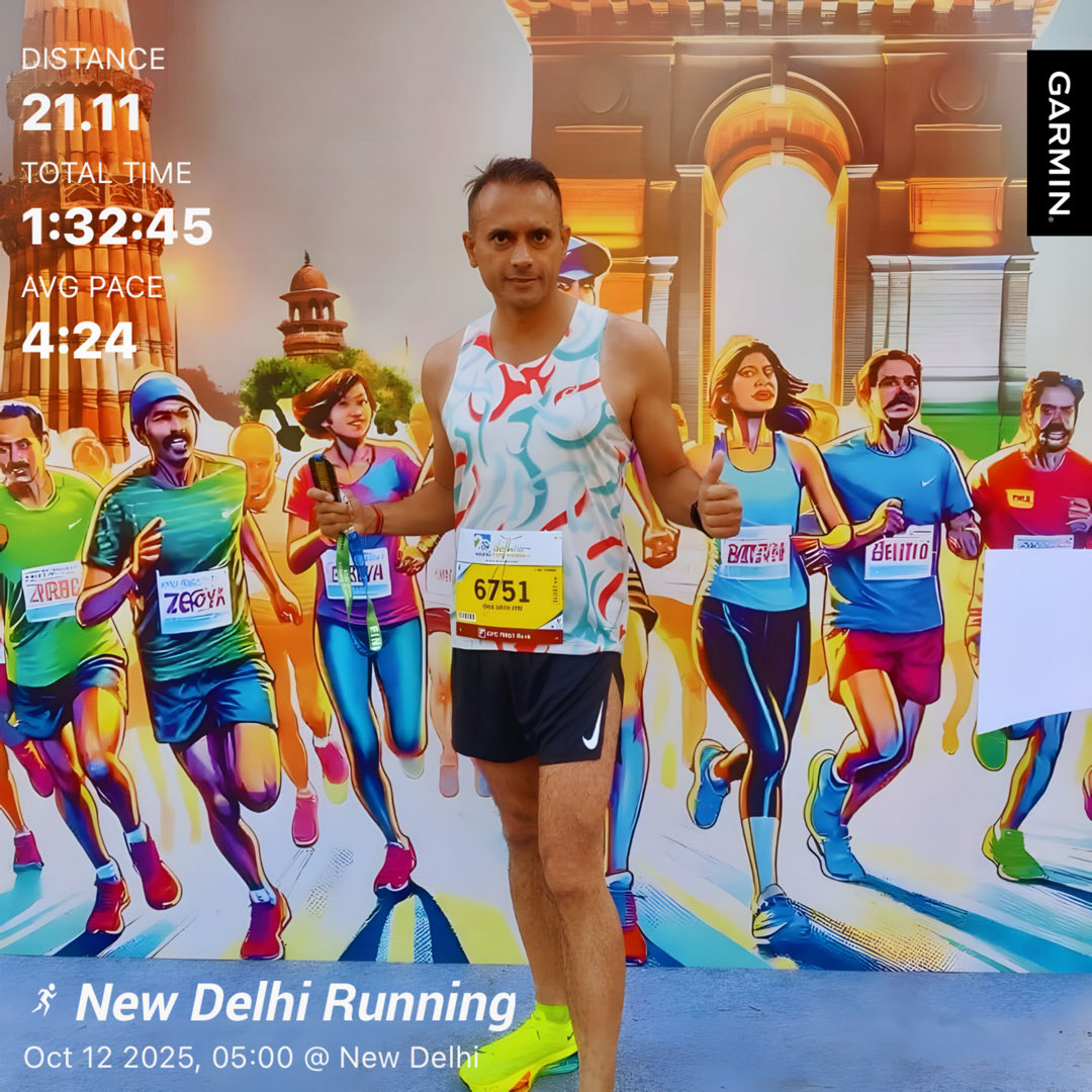 colonel_vivek's tweet image. Here’s the next finish with slower legs and fuller heart.

After yesterday’s unforgettable run at #NoidaInternationalAirport, today’s #VDHM was all about rhythm, smiles and soaking in the vibe.

Two races. Two finishes. One happy runner.

#RunningCommunity #RunnersLife