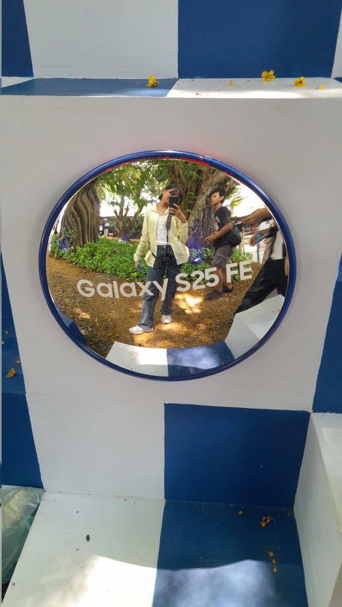 dearlysputnik's tweet image. WKWKWK LUCUK #BeneranWorthIt #Galaxy25FE #GalaxyAI #GalaxyCreatorLand