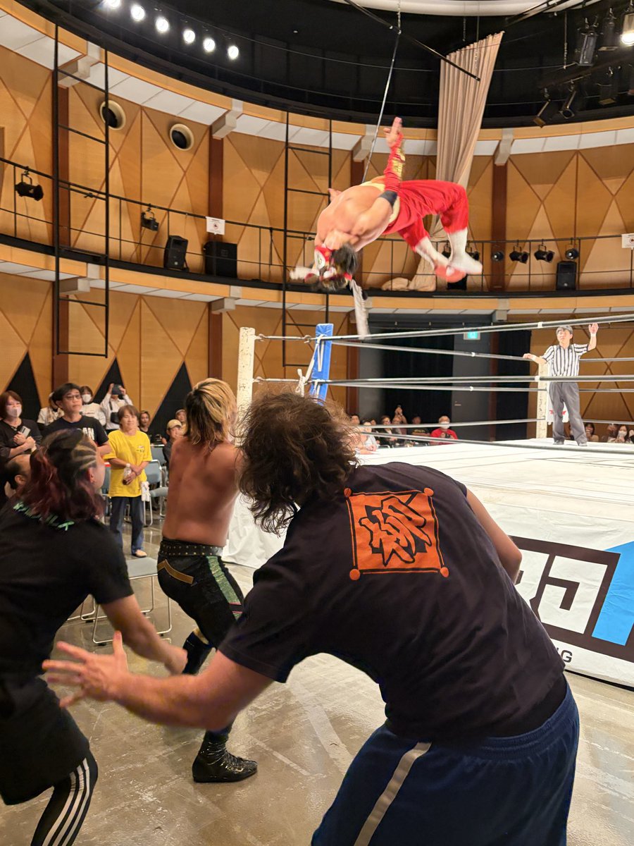 2006glory2026's tweet image. ZERO1初の大阪大会！
ハヤブサ選手、田中選手はもちろん、若手にも注目の団体！次回大阪開催が待ち遠しい。
#pwzero1