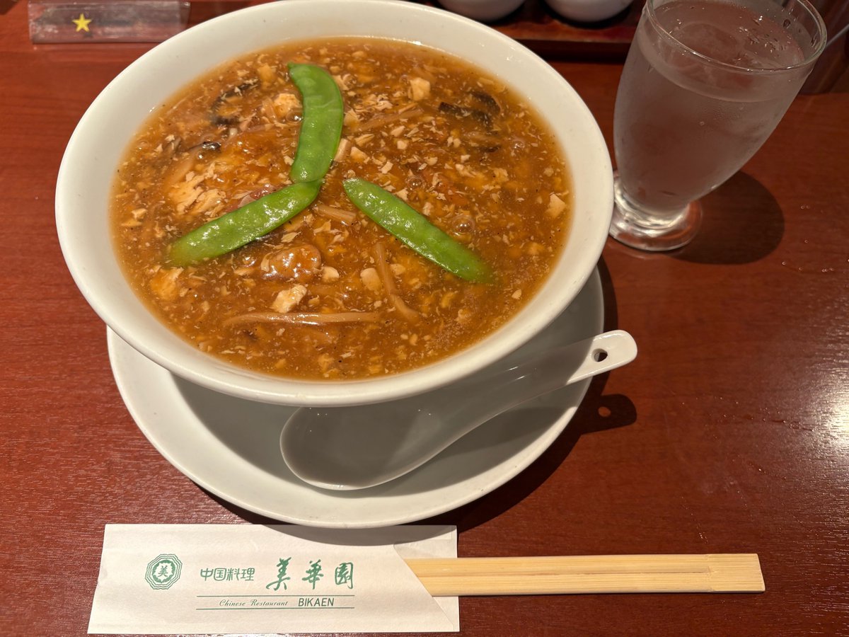 今夜10/12(日)22:30から
日テレにてスタートする
✨『 #ぼくたちん家 』✨
久しぶりに解説放送を担当させていただきます🎙️
ついつい見入ってしまう素敵なストーリー☝️✨
是非解説付きでご覧くださいませ😄💖

お昼は新橋の「金華園」さんに久しぶりに寄りました🍜
うまうまですわ〜😋
#ぼくたちん家