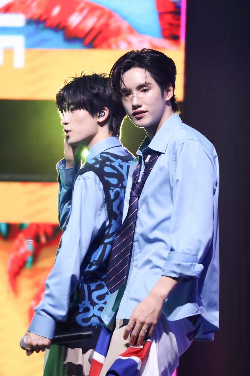 เหมาะสมหว่ะ🩷💙
#AAashirakorn #PHUTATCHAI  
#NOWFESTxBUS
#NOWFEST_BKKD1