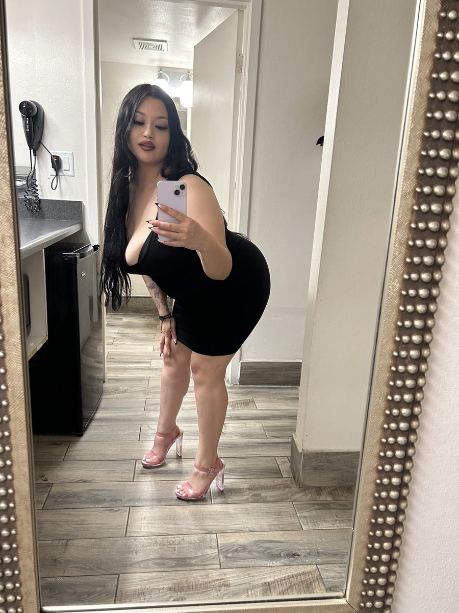 kylingoon's tweet photo. Frick it sending 🍒pics to erobody that says “hi” https://t.co/gCvekrYyAQ