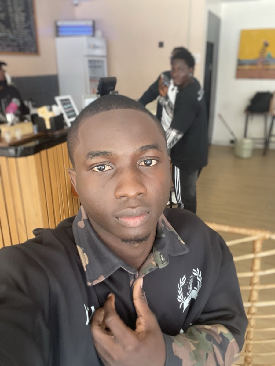 UmarOfWeb3's tweet image. Had an incredible time linking up with many of y’all yesterday @blockfestafrica  

Got to catch up with some fellow Quants and even crossed paths with a few Idolos too 😎

Vibes were unmatched, and I’m hoping the next one’s even bigger and better

GM Family