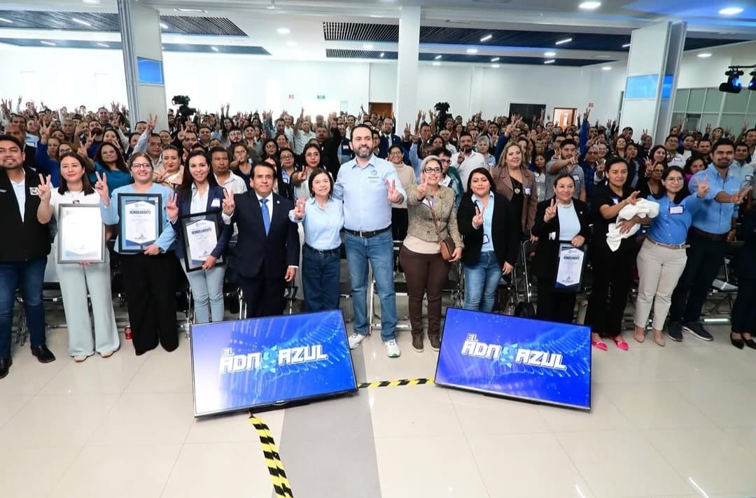 Esther Mandujano tweet media