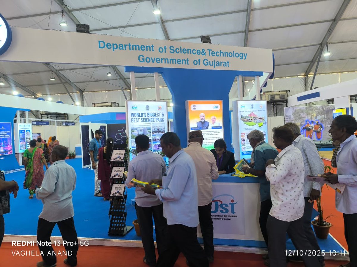 InfoGujcost's tweet photo. Science meets society, innovation meets impact!

At the @dstGujarat Pavilion, at #VGRC in @Ganpat_Uni, visitors are witnessing #Gujarat’s vibrant STI ecosystem - showcasing flagship initiatives in #semiconductor, #electronics, #IT, #BT,  S&T Education, #SeismicScience and #GIL - driving #technology, #innovation and #resilience.

Empowering minds, inspiring futures - towards a #ViksitGujarat and #ViksitBharat!