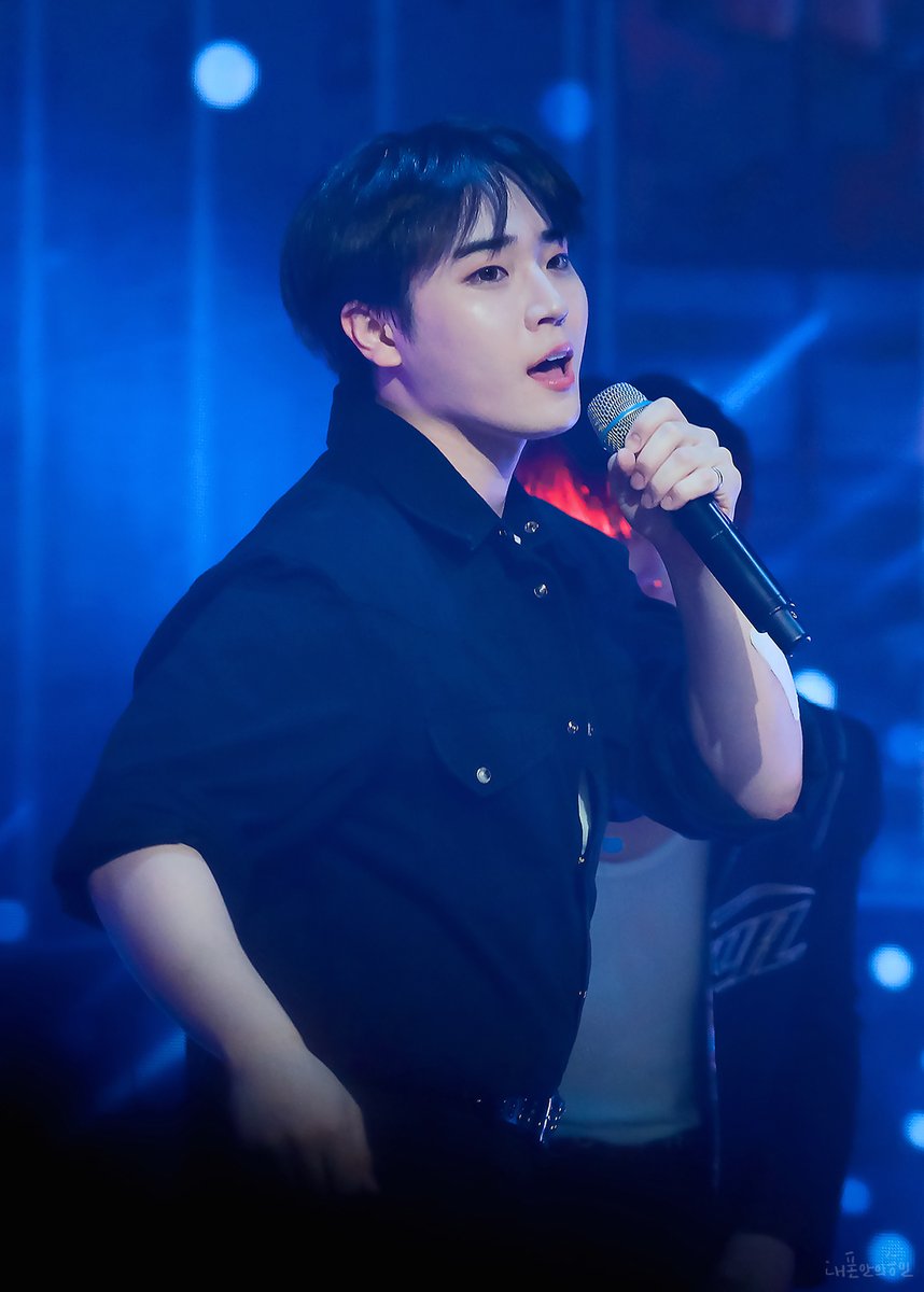 nanobsm's tweet image. 241207 골든차일드 CHAPTER
생일 축하해💙
#승민이와_함께하는_모든순간들이_소중해
#HAPPY_BAE_DAY_SEUNGMIN
#배승민 #BAESEUNGMIN #골든차일드 #GoldenChild