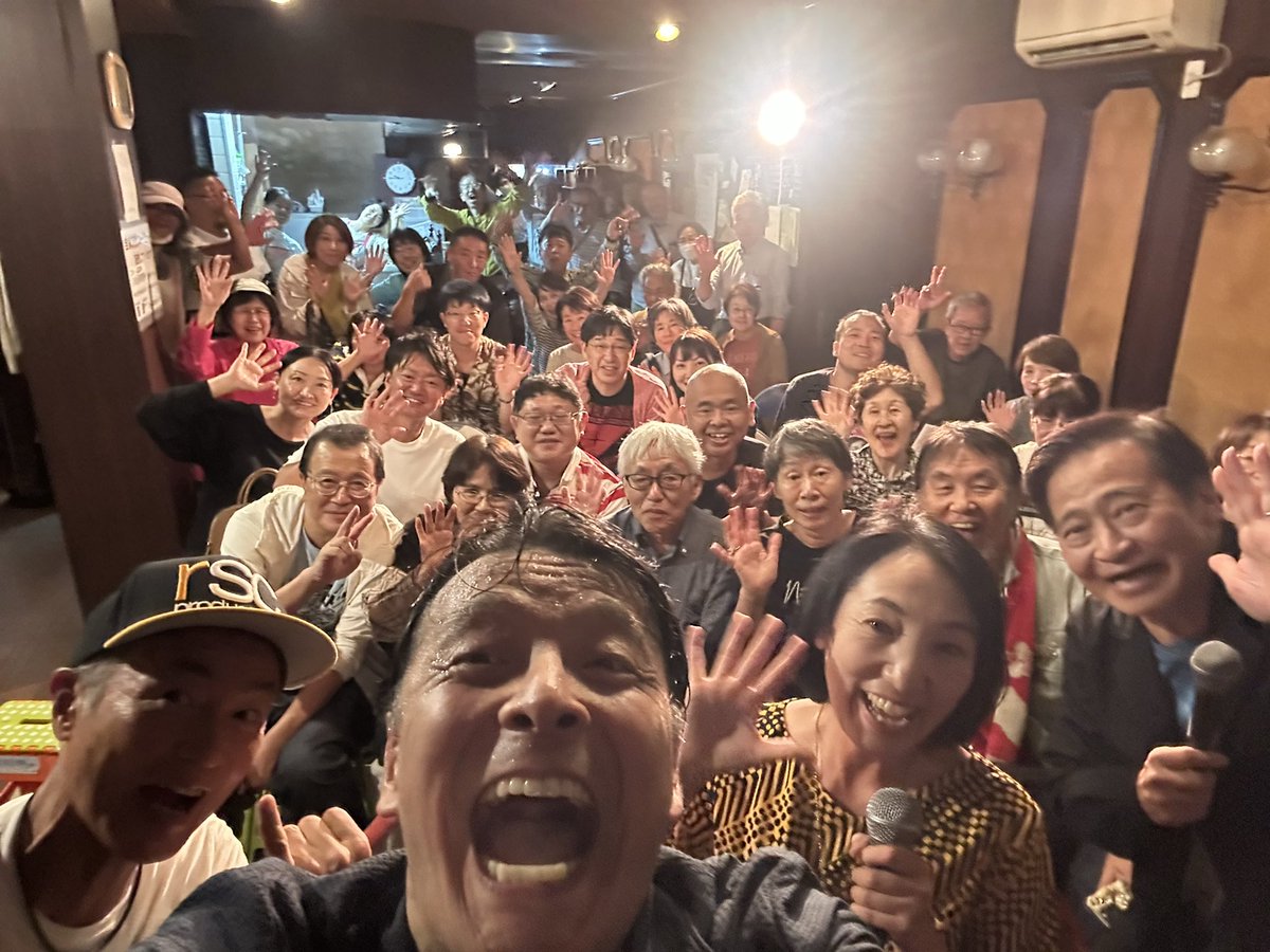 engeki_shimizu's tweet image. 大阪西成プッテフィーカ
ラサール石井✖️清水宏　スタンダップコメディ
たくさんのご来場ありがとうございました！石井さん、清水宏の順に
盛り上がりとても良いスタート！
#大椿ゆうこ
#太平サブロー
お二人がご来場！めったにないエンディング！
#社民党…