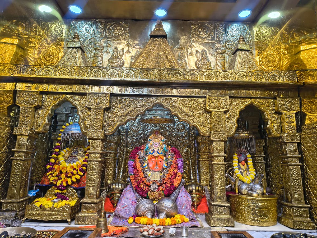 bageshwardham's tweet image. दिव्य दर्शन श्री बाला जी सरकार
श्री बागेश्वर धाम सरकार ग्राम गढ़ा (मध्यप्रदेश)
12-10-2025
#bageshwardham
#bageshwardhamsarkar 
#divyadarshan
#balaji